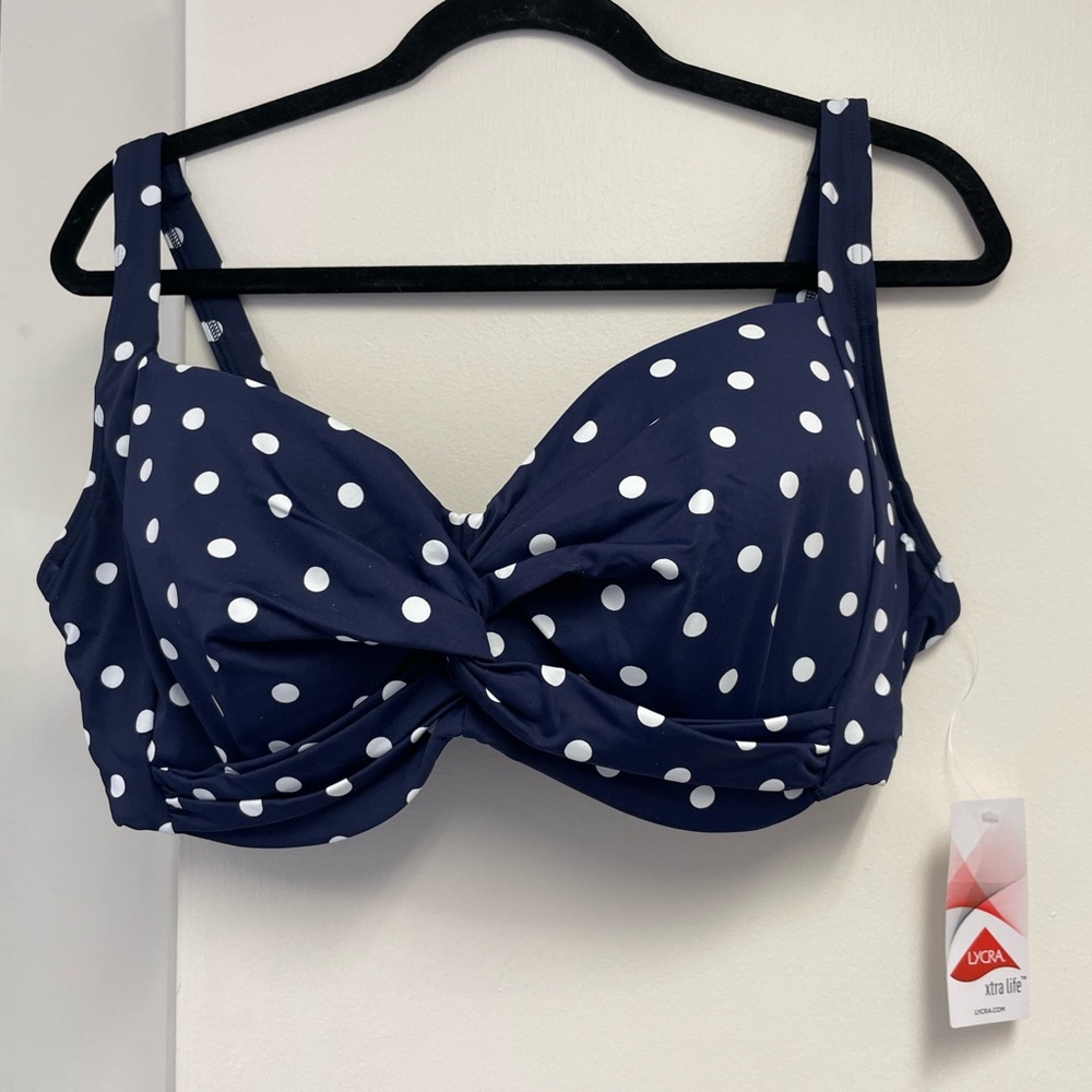 NWT Land’s End bikini top navy and white polka dot 14DDD molded cups